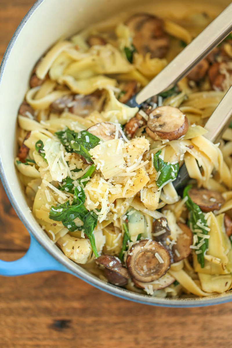 One pot mushroom-spinach-artichoke pasta