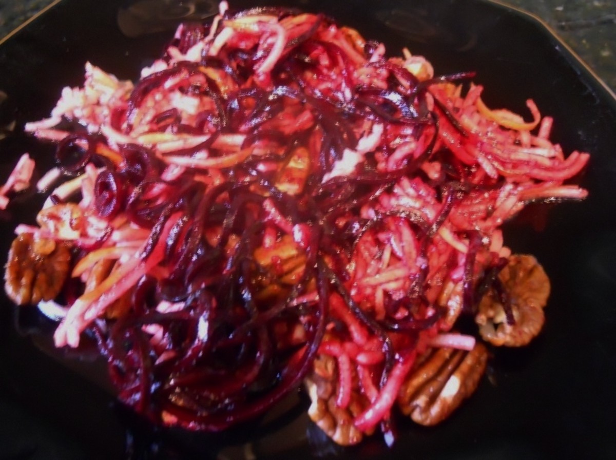 Spiralized pear and beet salad
