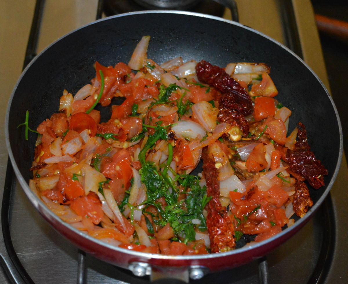 Tomato Onion Chutney For Dosa And Idli - Delishably