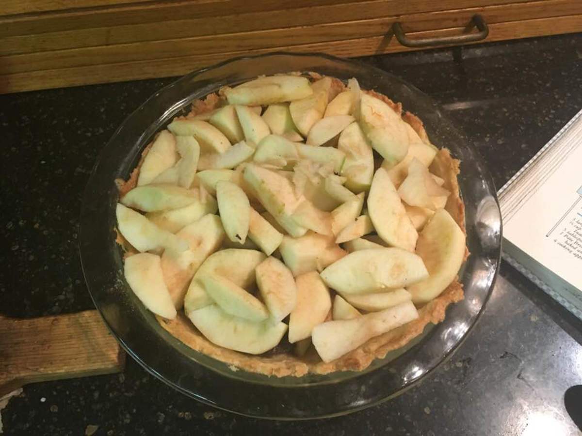 french-golden-cream-apple-pie-recipe