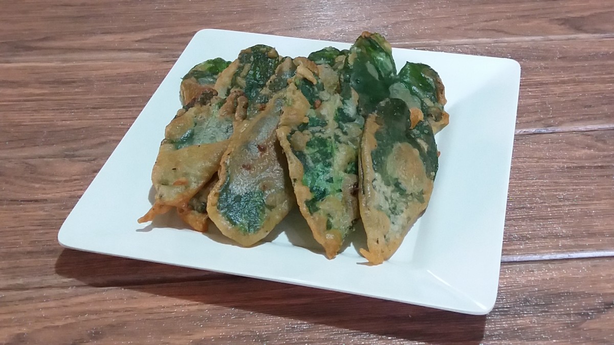 How to Make Crispy Water Spinach With Spicy SoyVinegar Dip Delishably