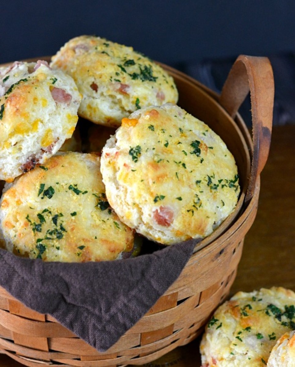 Biscuits studded with ham