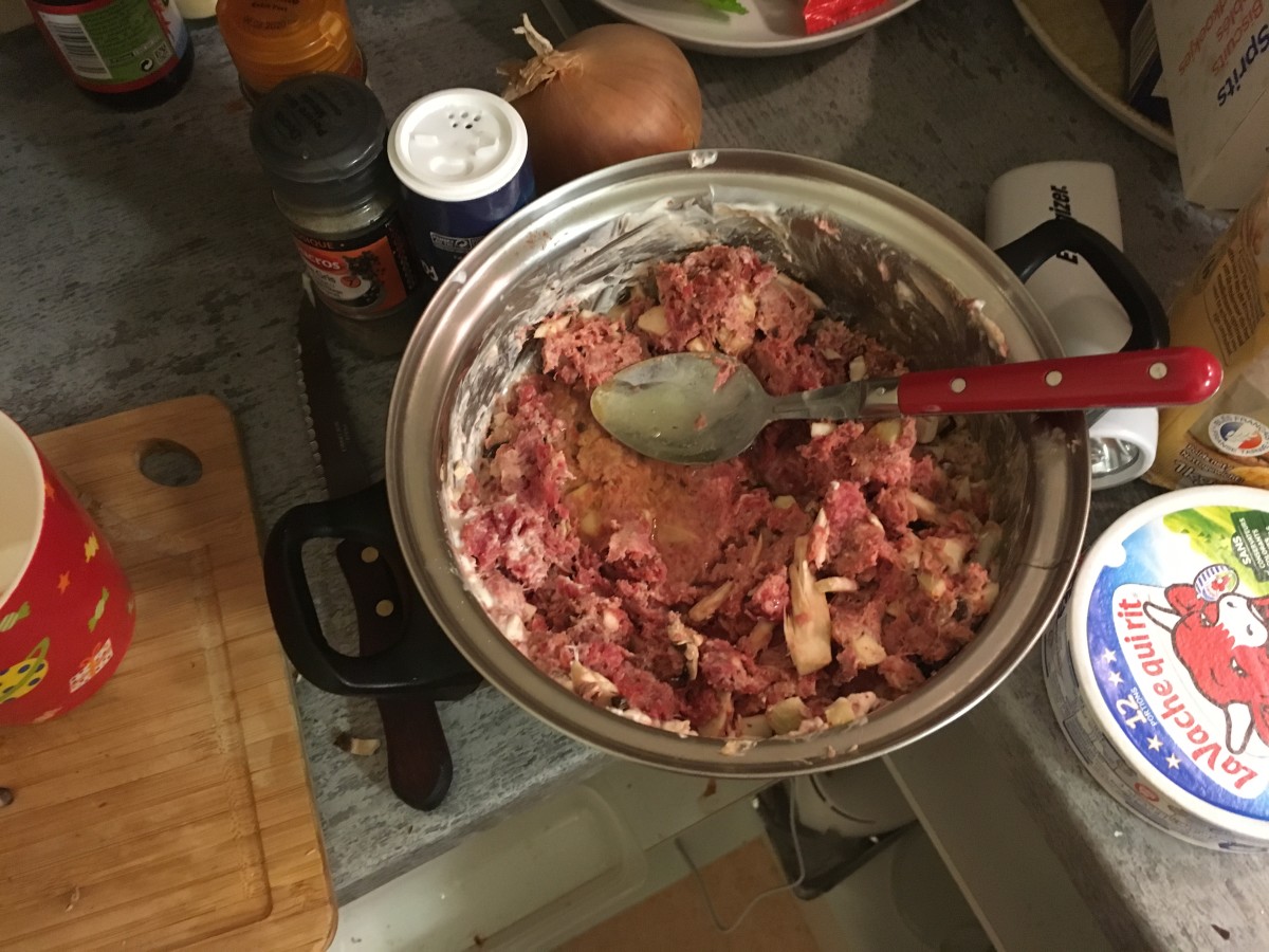 deliciously-savory-sautd-onion-beef-garlic-and-crme-frache-hamburgers-recipe