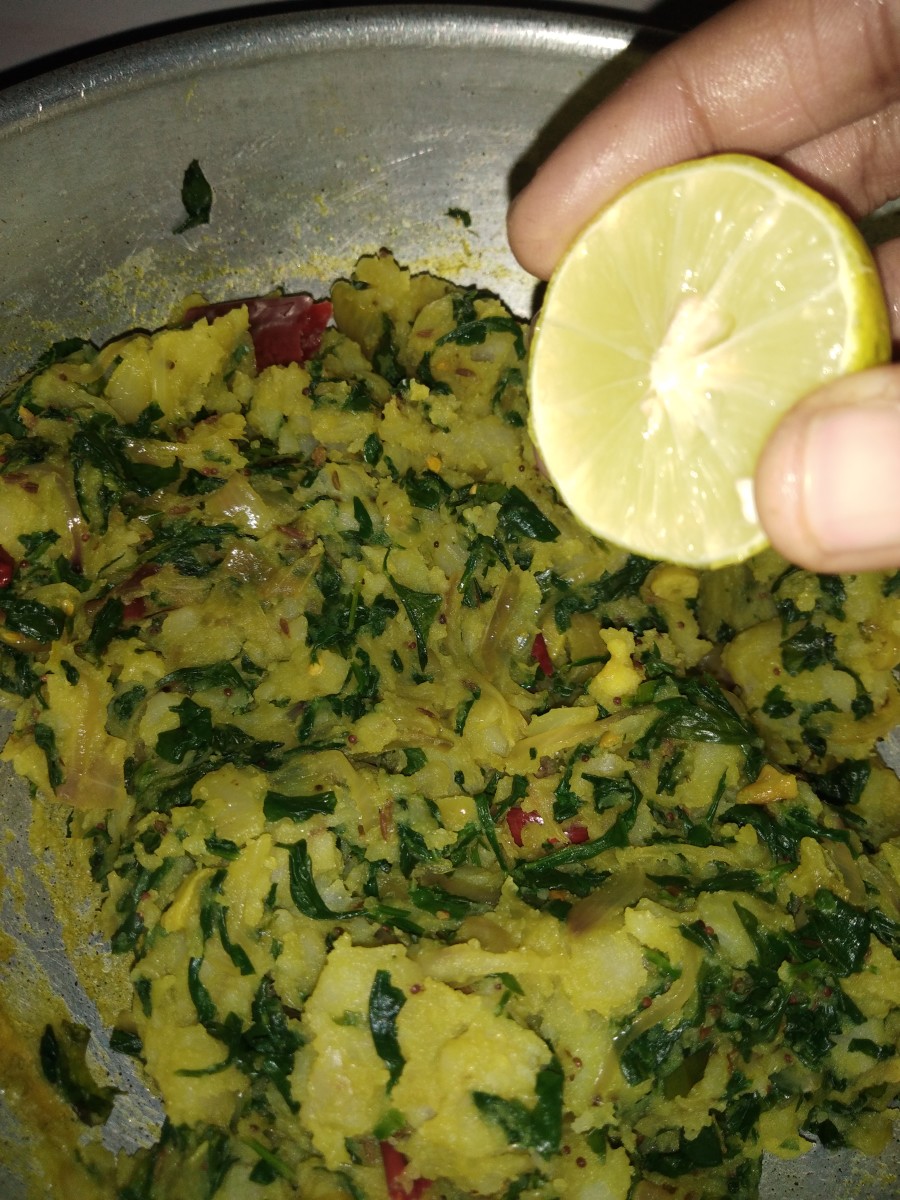 Add dried fenugreek leaves (kasuri methi) and sprinkle in some lemon juice (optional).