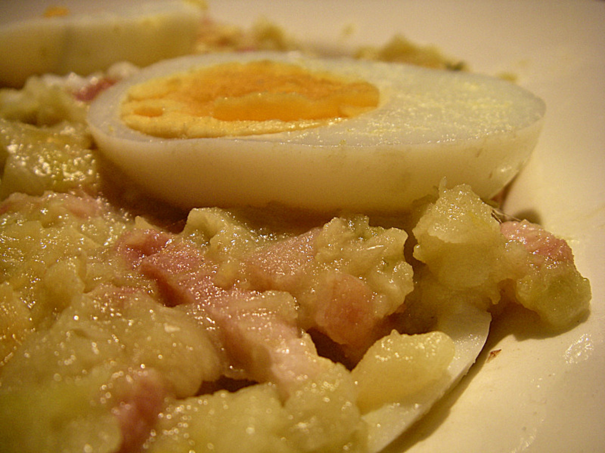 Leek stew with bacon and eggs.