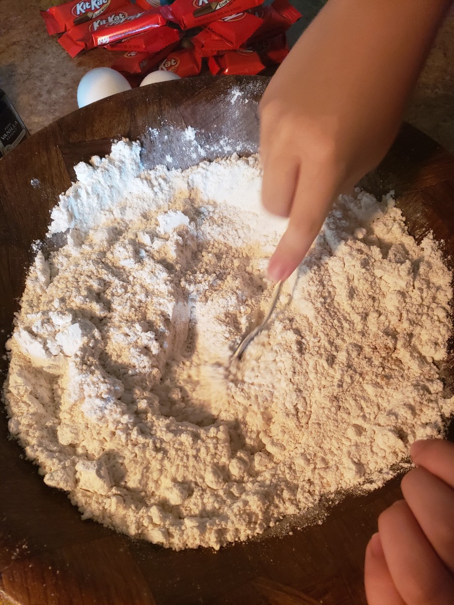 Combine dry ingredients and gently mix with a fork.