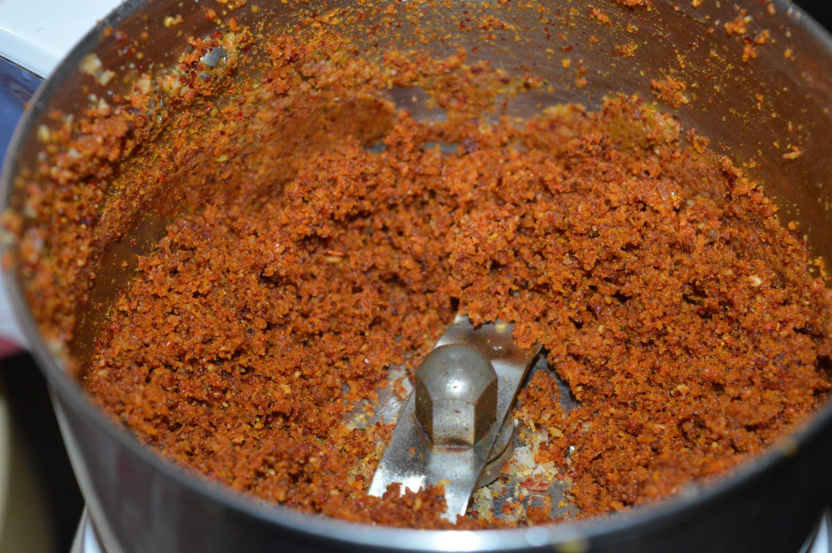The spice (masala) powder will look like this after blending.