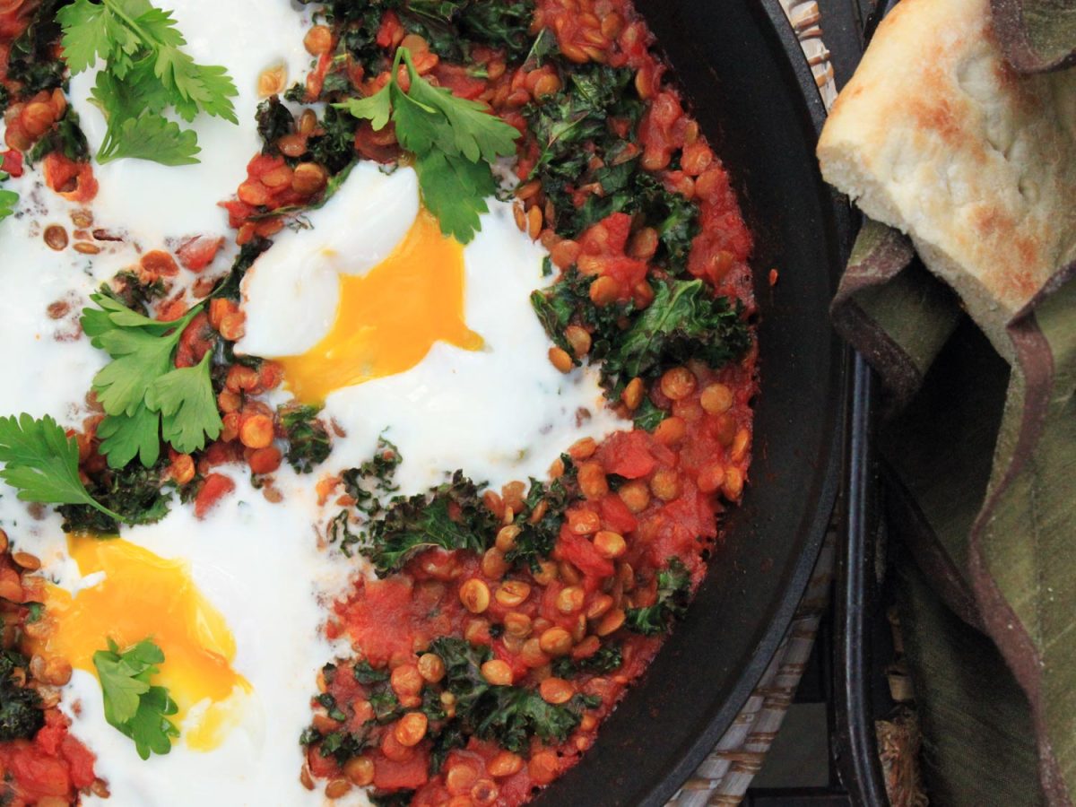 Spicy Tomato Sauce With Lentils and Baked Eggs