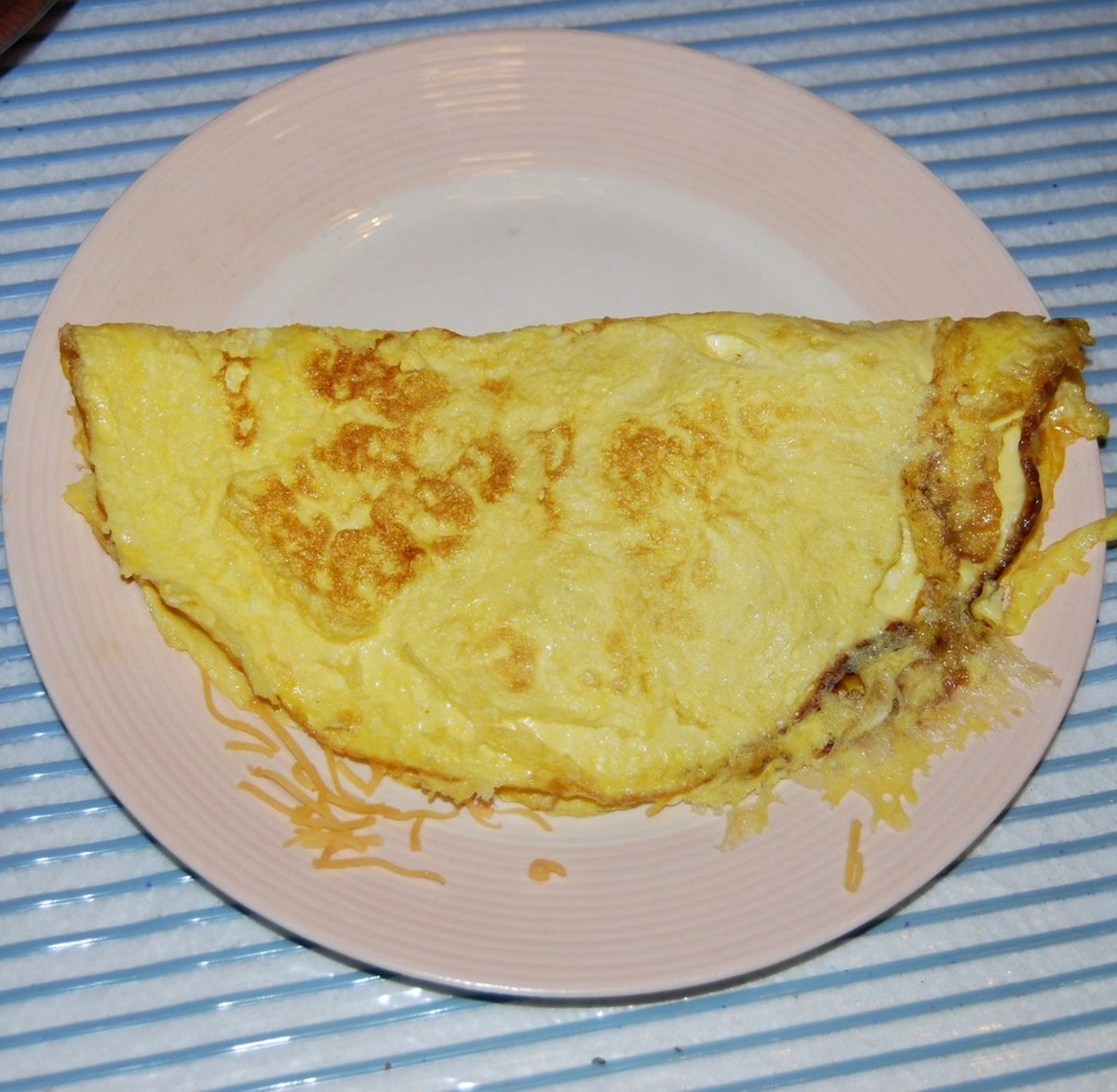Omelet cooked in microwave