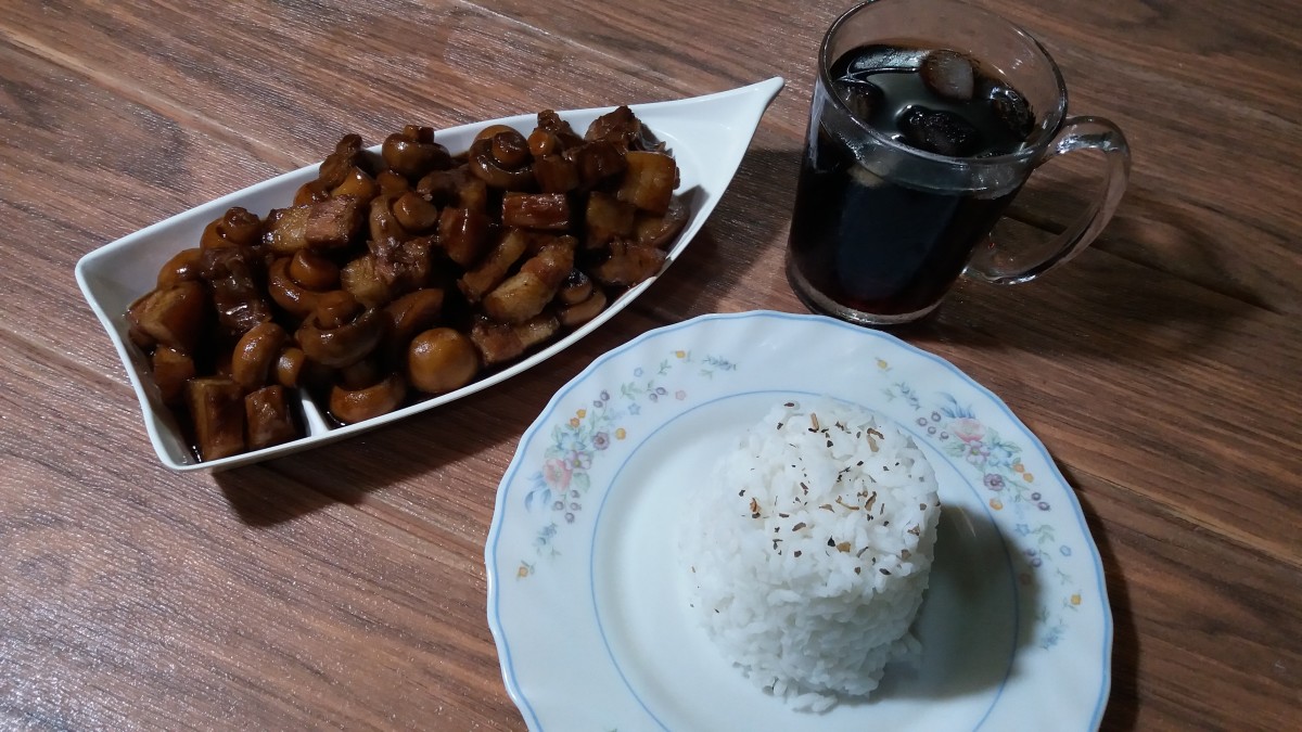 Pisngi ng baboy with mushroom in oyster sauce
