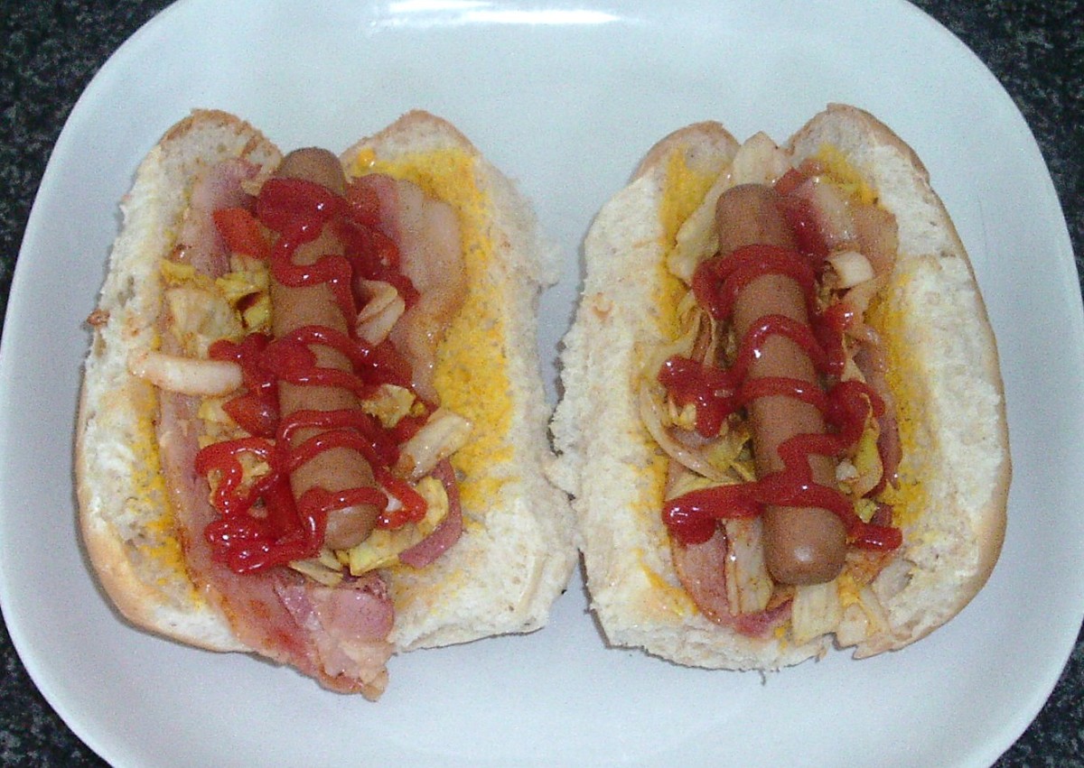 Mini BLT chilli spiced hot dogs