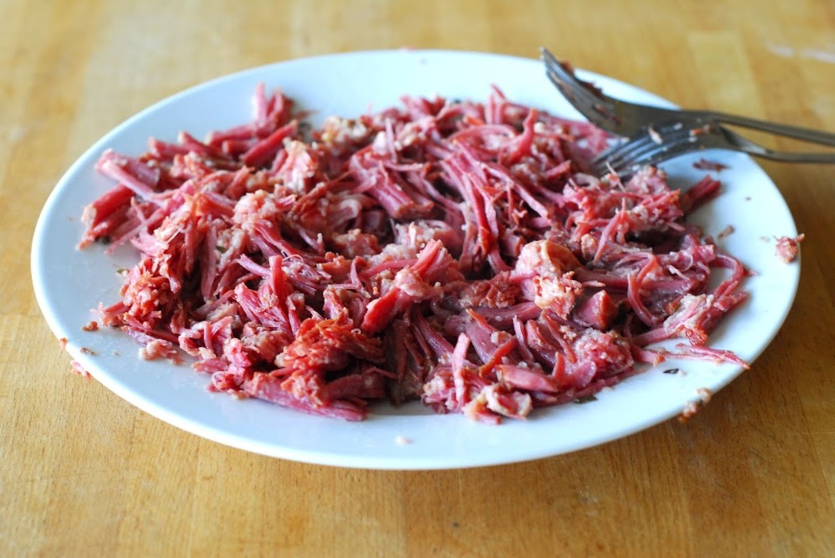 Shredded cooked corned beef