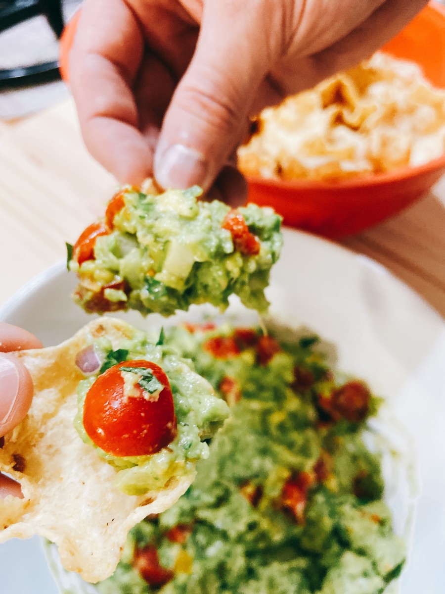 Best homemade guacamole perfect for a weekend treat! 