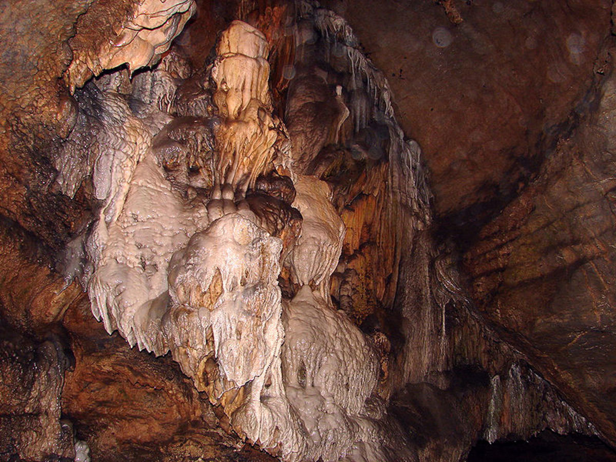 Stalactites in Gosu Cave in South Korea
