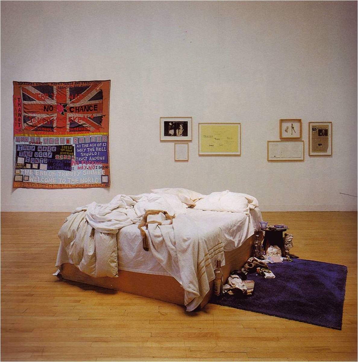 Tracy Emin, My Bed (1998), 79x211x234cm, mattress, linens, pillows, objects. Saatchi Collection