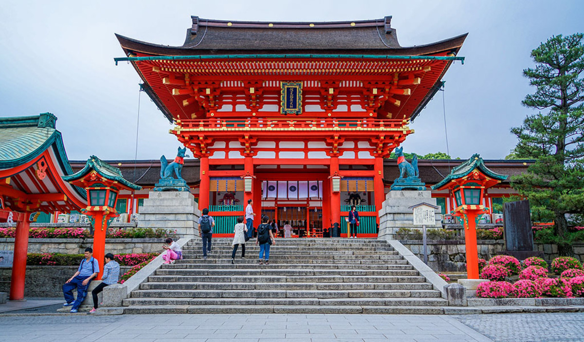 Kyoto’s visually splendid Fushimi Inari Shrine honors one of the most beloved Shinto gods.