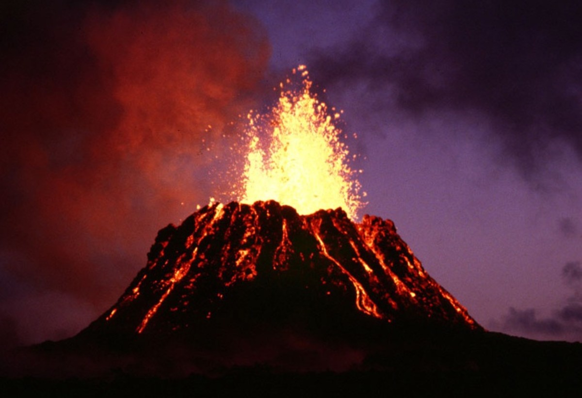 Pu'u 'O'o, a Volcanic cone on Kilauea, Hawaii.