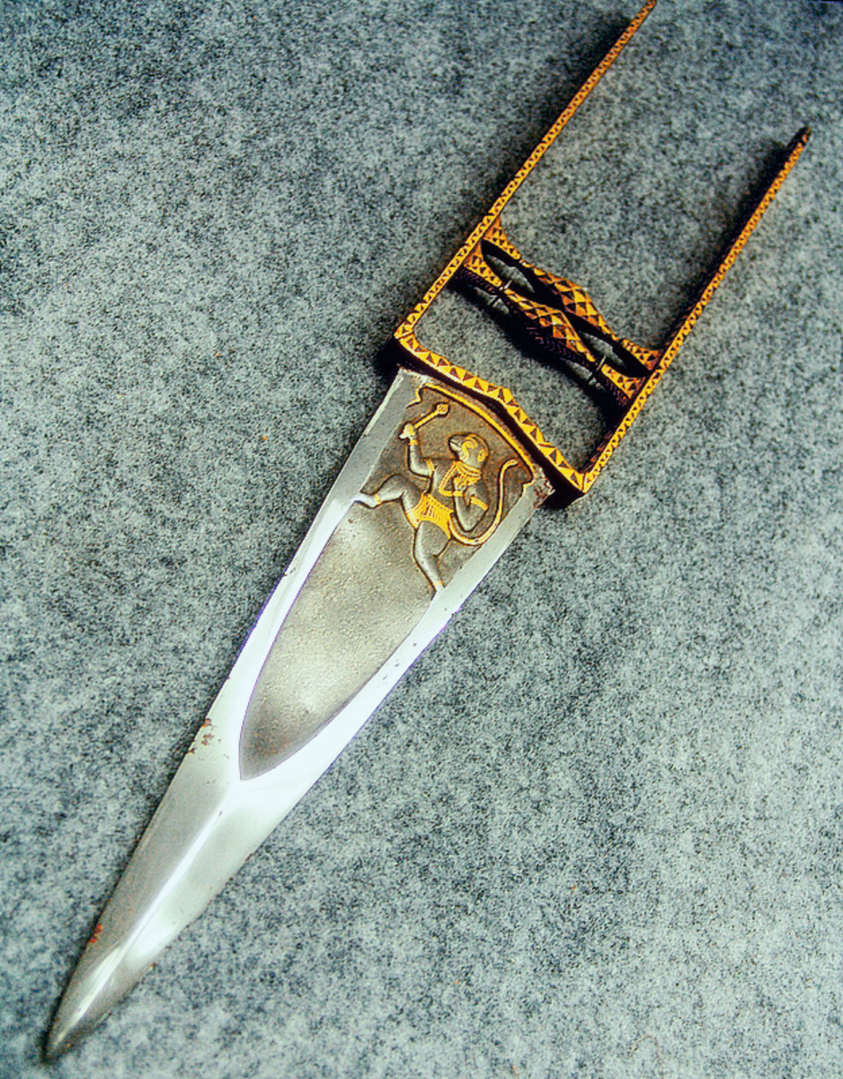 An ornamental katar displaying the more recent and popular design.