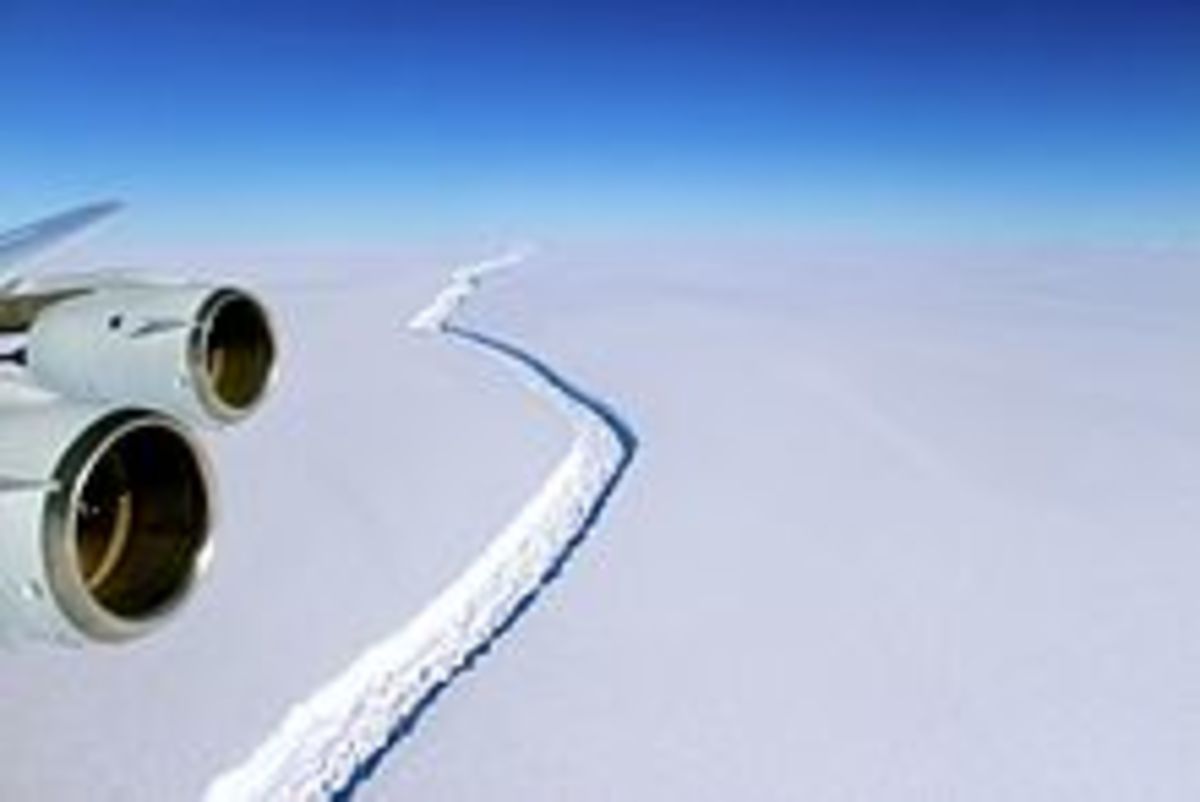 All About Those Gigantic Antarctic Icebergs