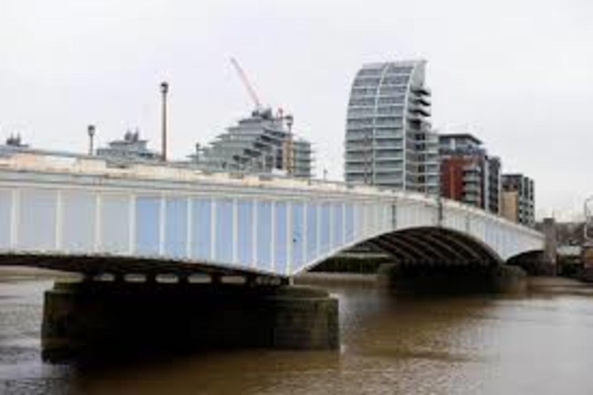 Described as "probably the least noteworthy bridge in London"