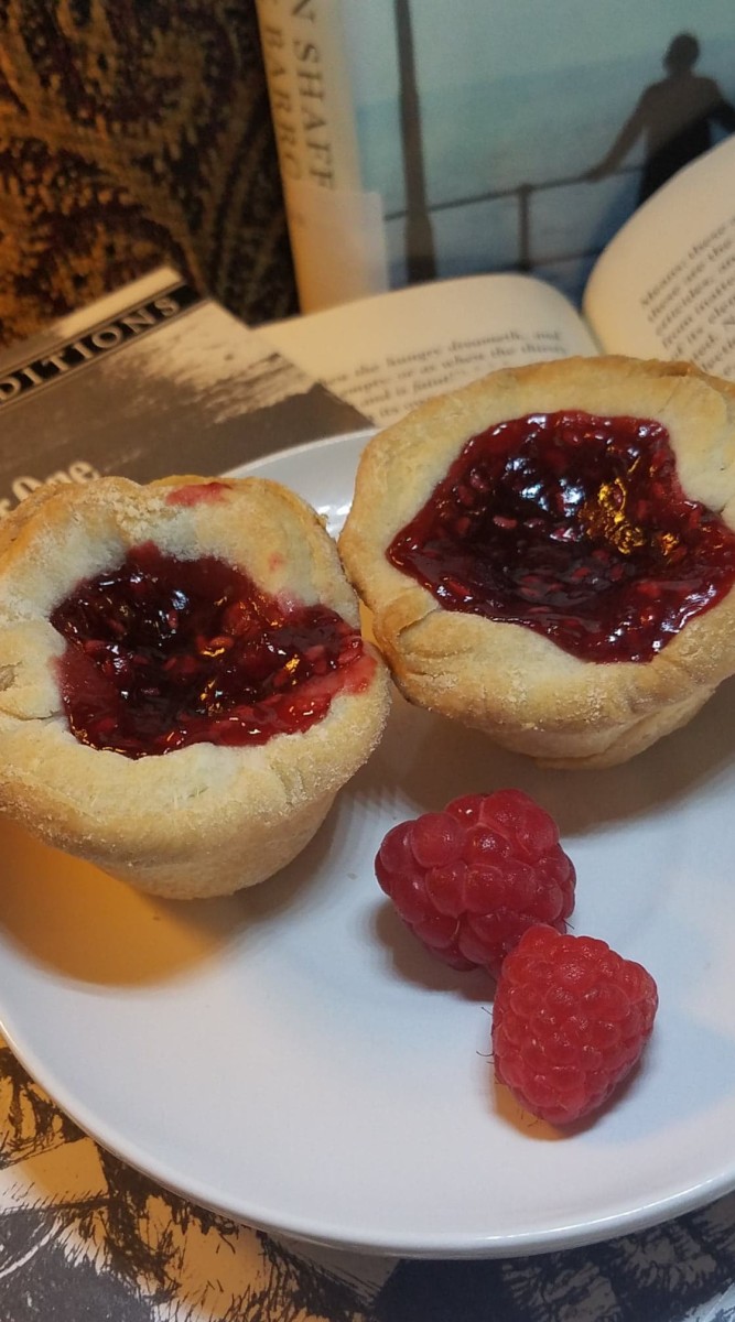 Raspberry Mini Pie Bites