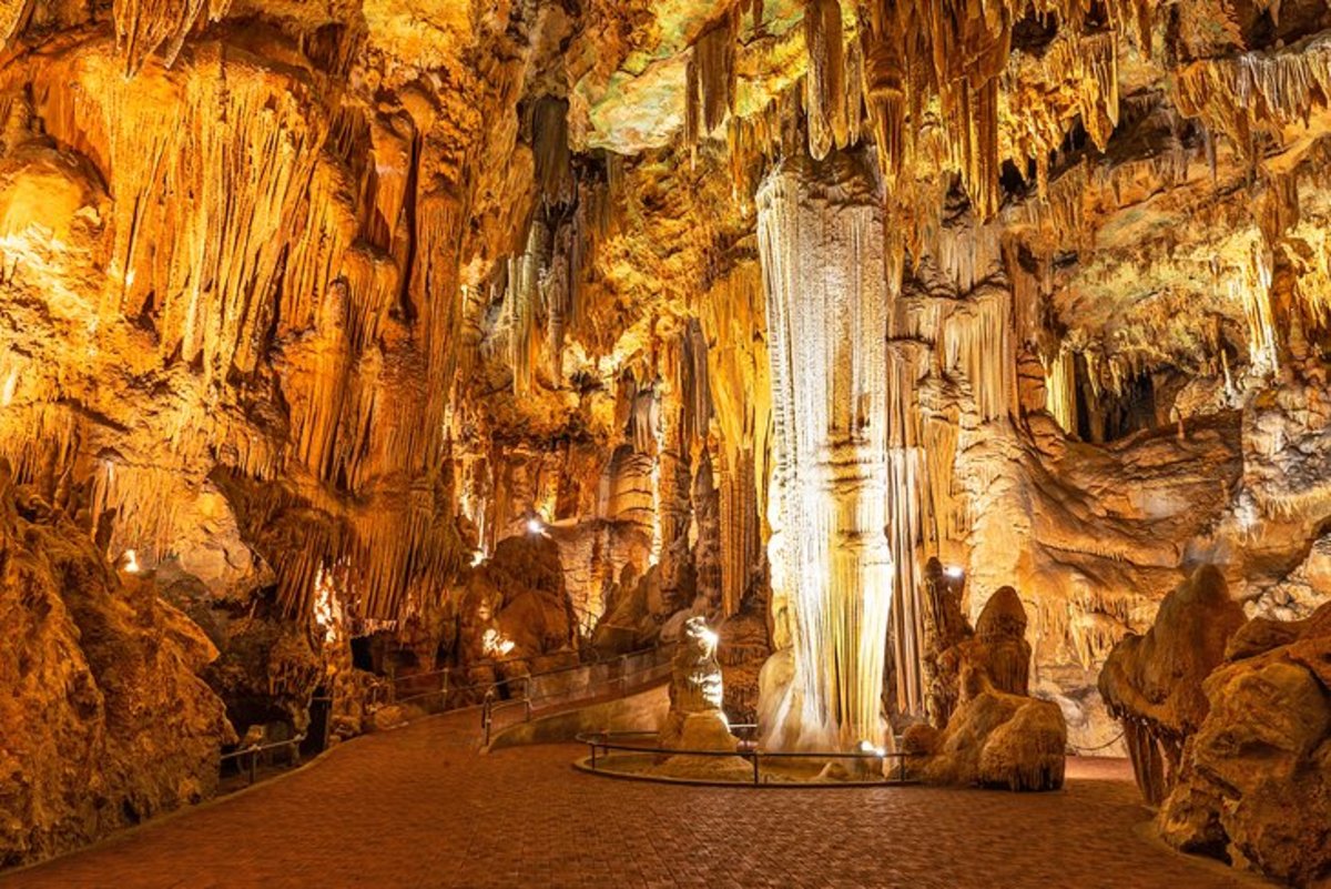Luray Caverns: contain breathtaking examples of calcite formations within an extensive underground system that sometimes feels more like an alien landscape than a terrestrial natural landmark. https://luraycaverns.com