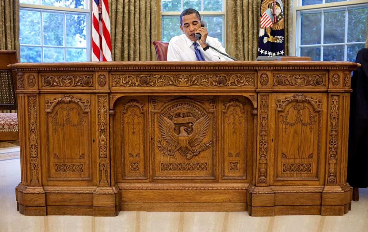 the-resolute-presidential-desk