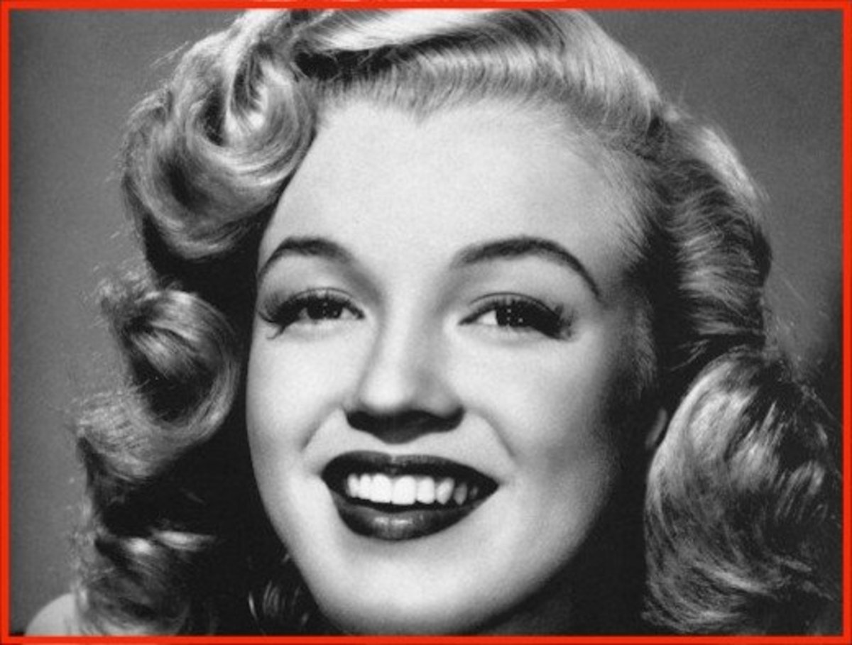 Marilyn Monroe was not as air-headed as some people think.  Below are some of her more famous quotes.