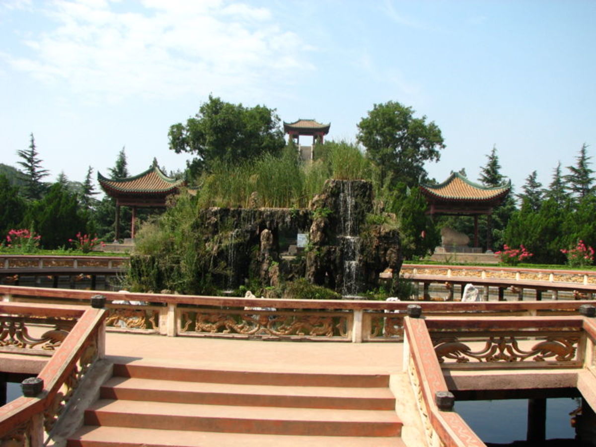 Tombs from the Han Dynasty