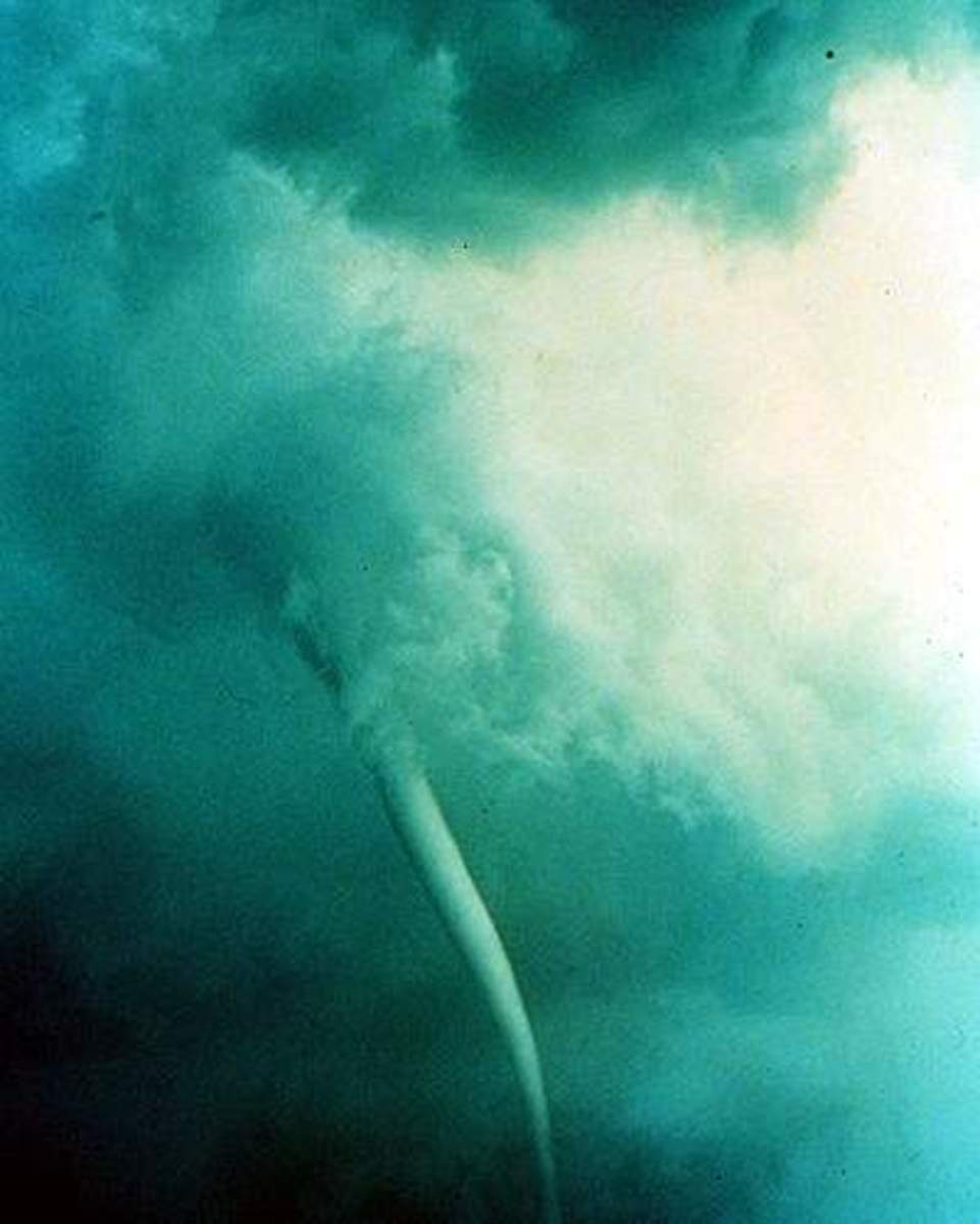 This is the first tornado captured by the NSSL chase team. (Union City, Oklahoma - May 24, 1973)