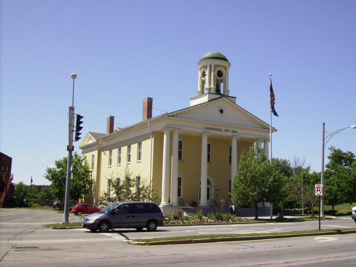 The Story Behind the Candle in the Window at the Garlock House HubPages