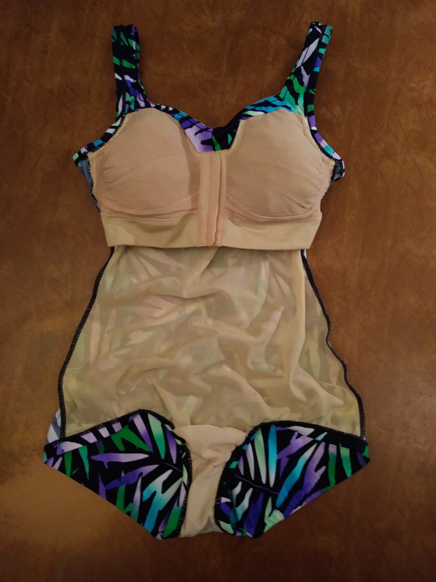 The pockets are sewn closed and the swimsuit is ready to wear.