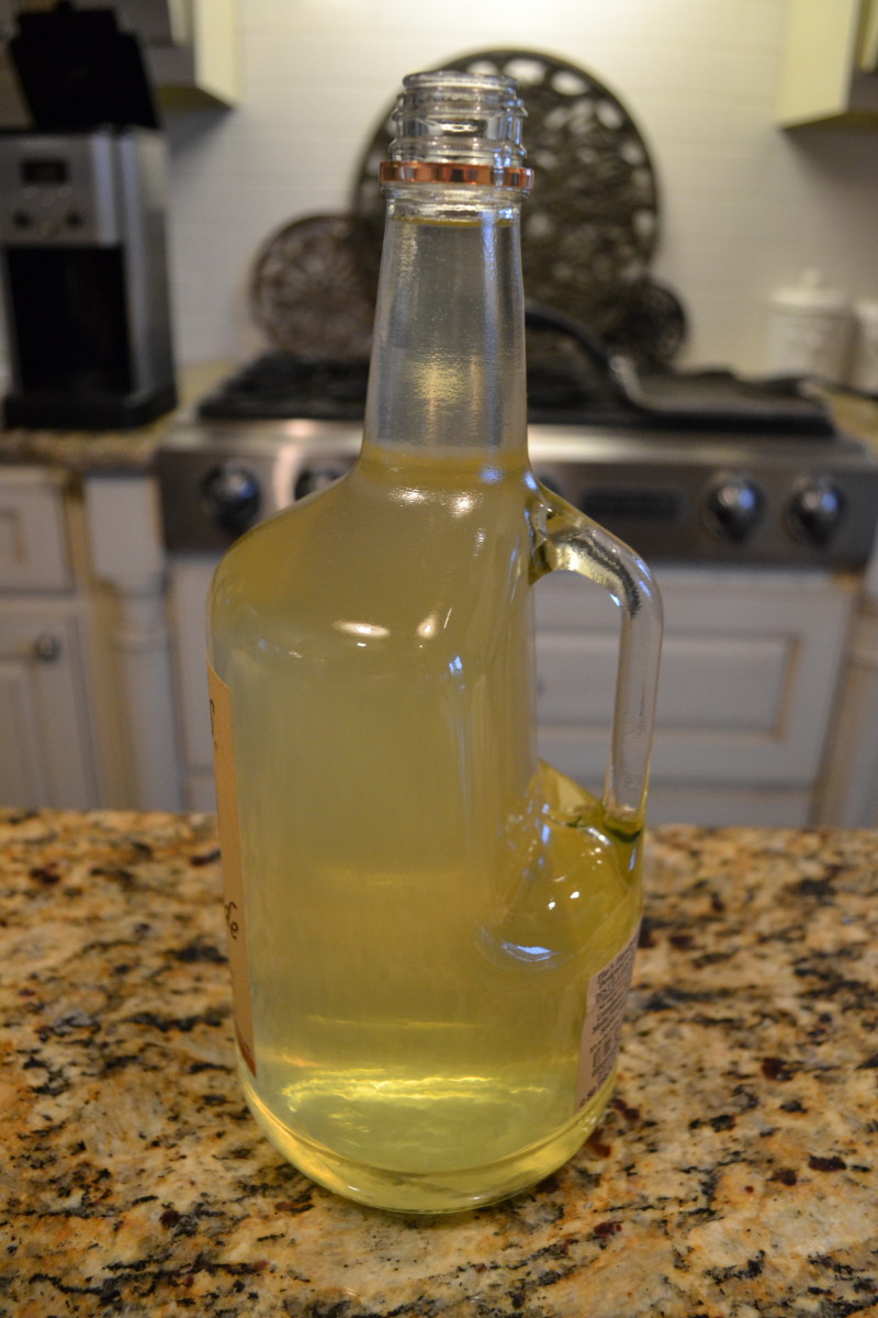 pineapple-vodka-recipe-how-to-infuse-vodka-with-pineapple
