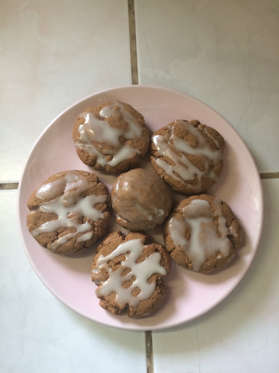 Ginger cookies with the frosting.