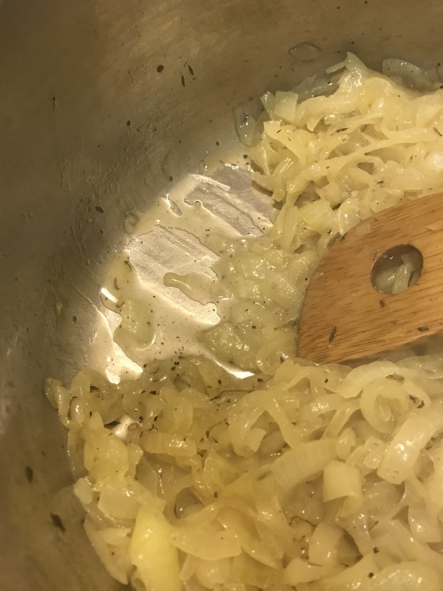 See the difference from the previous photo? The onions have cooked for about 45-60 minutes, evaporating that water and leaving behind very concentrated flavor. It's that concentrated flavor you're after, so wait for it. It's worth it.