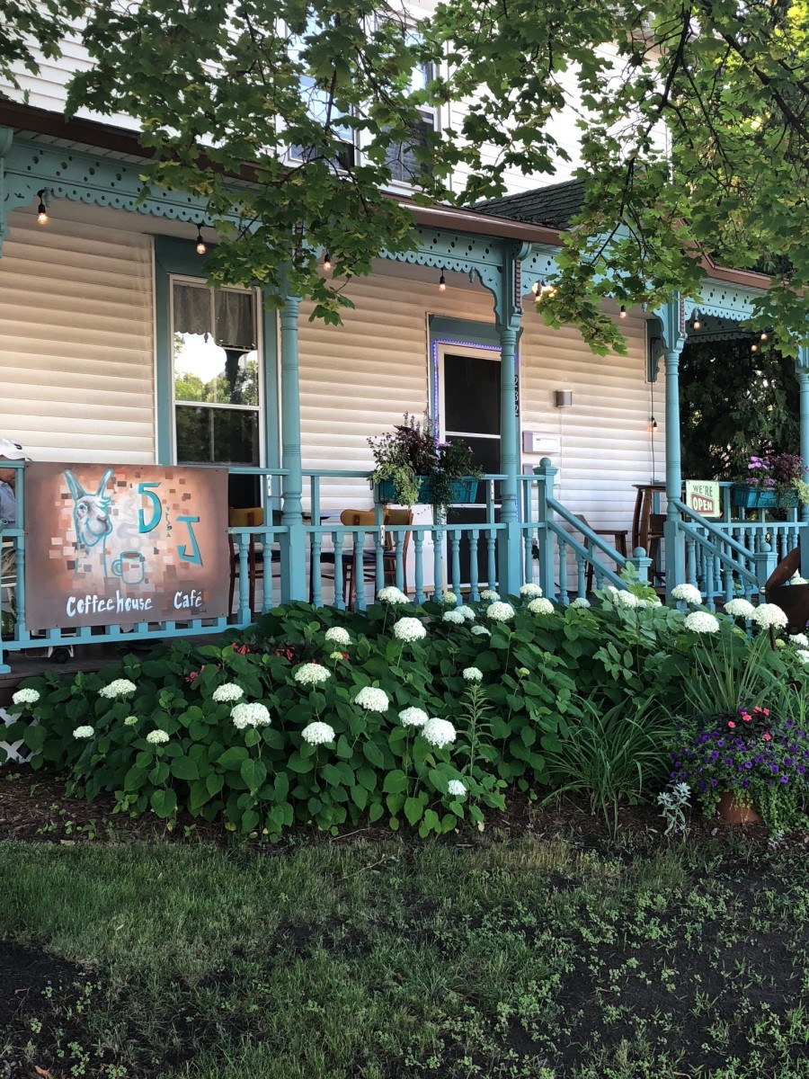 Review of 5th & Jefferson Coffeehouse in Sturgeon Bay, WI Delishably