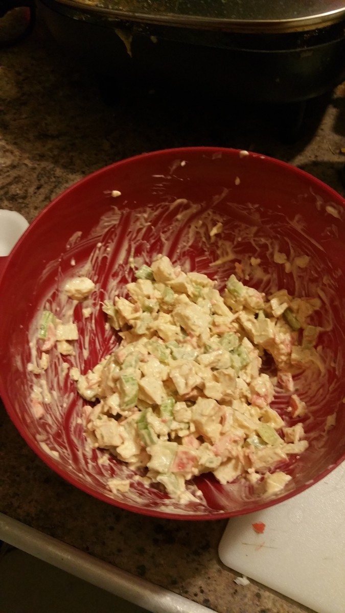 Crab meat mix ready to be put in buns