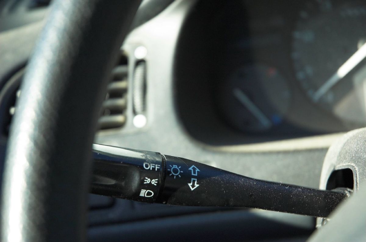 Check turn signal switch connections.