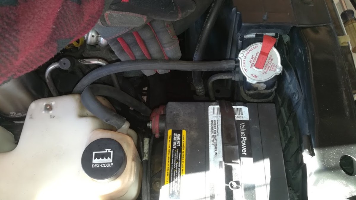 Chevy Blazer 4.3 Coolant Reservoir Radiator Hose