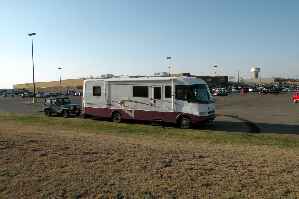 Many WalMarts, like this one in Dodge City, Kansas, allow RV's to park overnight for free.