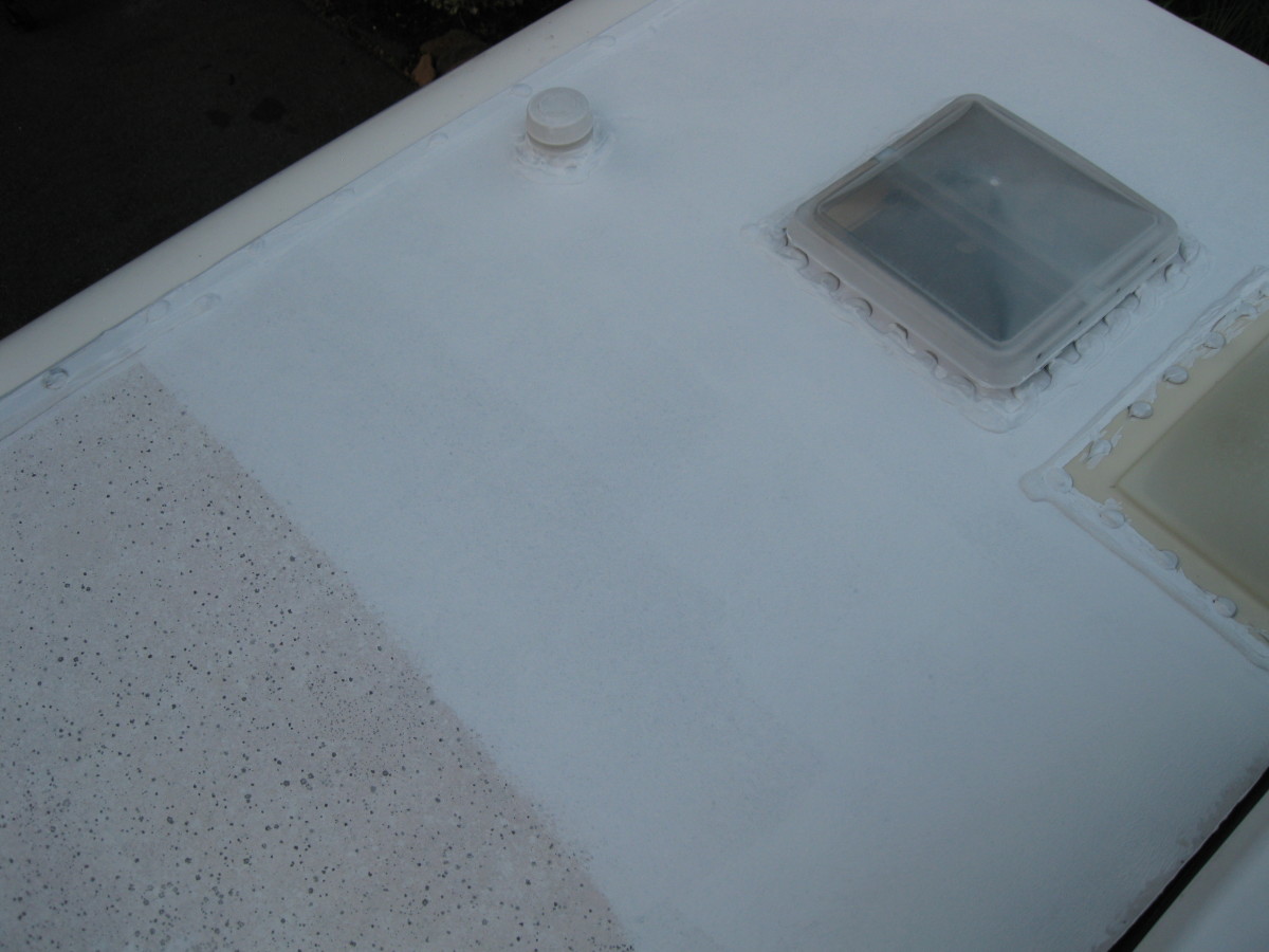 Dicor EPDM橡胶屋顶涂料系统。