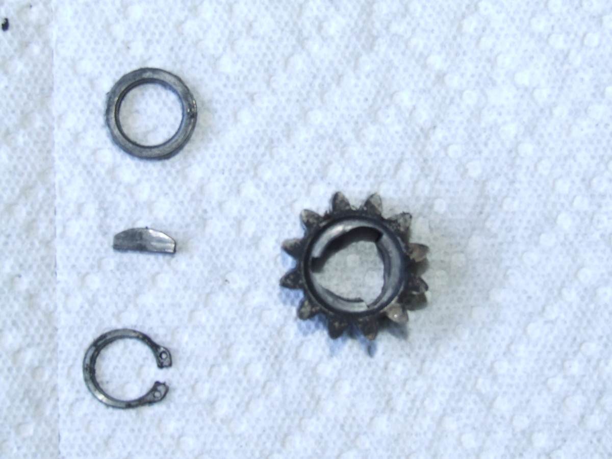 Gear, drift key, snap ring and washer set