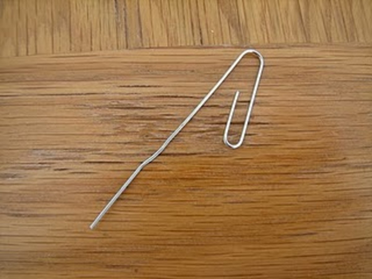 unfolded paper clip