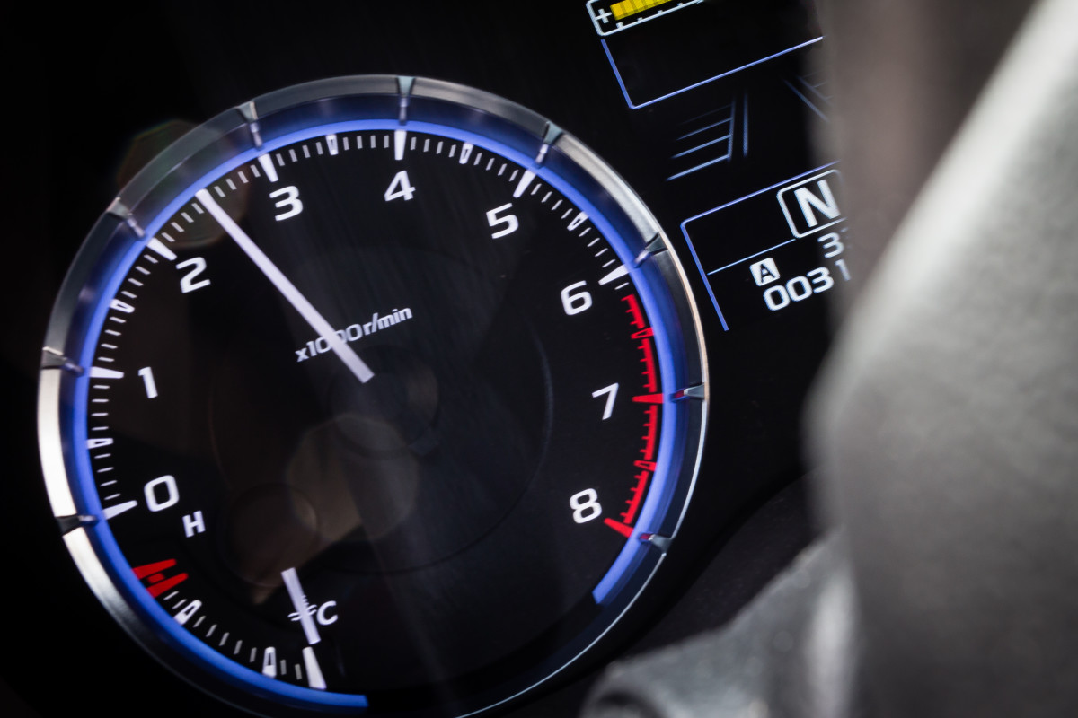 around how many rpms is perfect to shift gears on a manual car