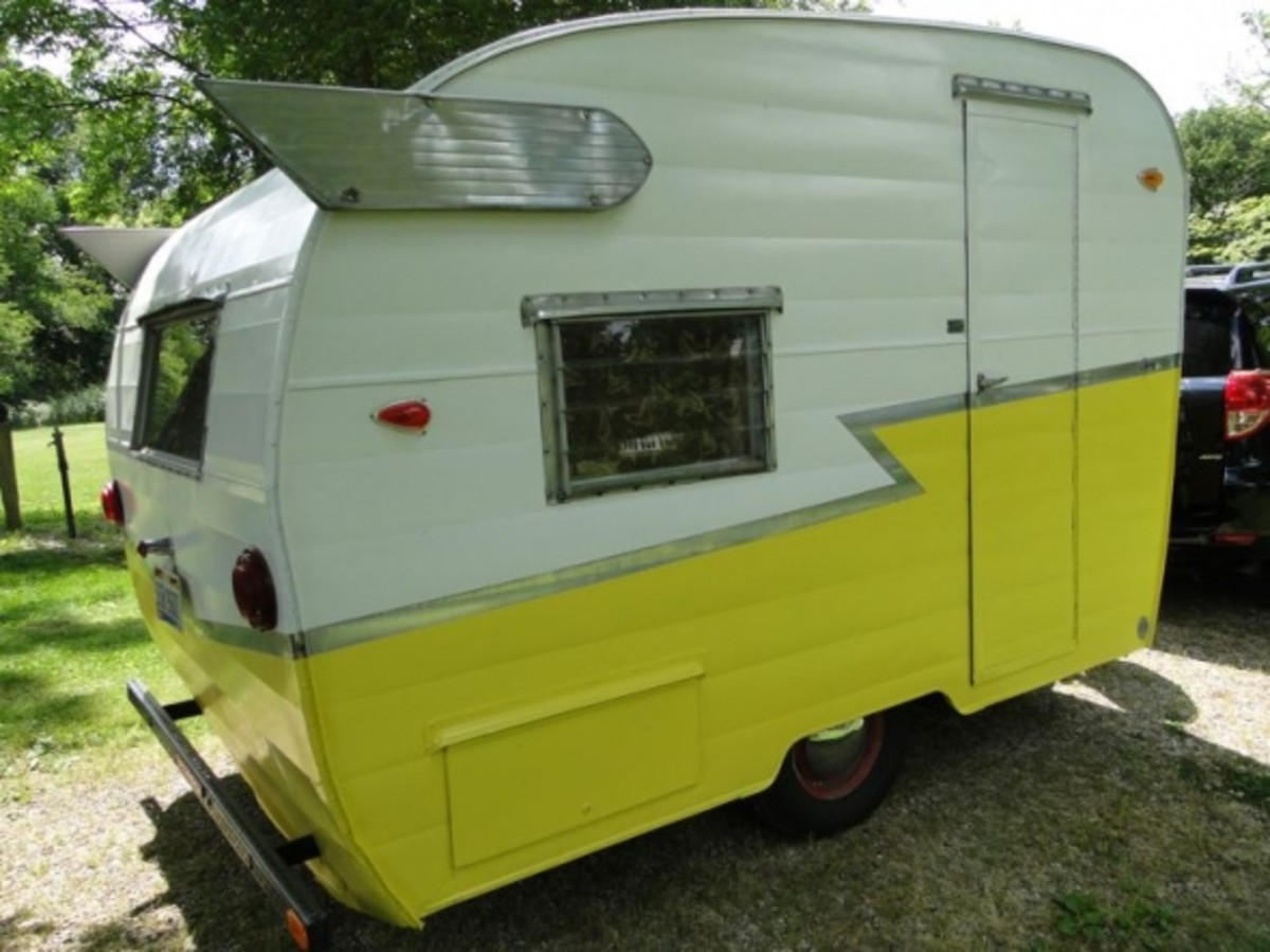 A Photo Tour of the Vintage Shasta Compact Travel Trailer