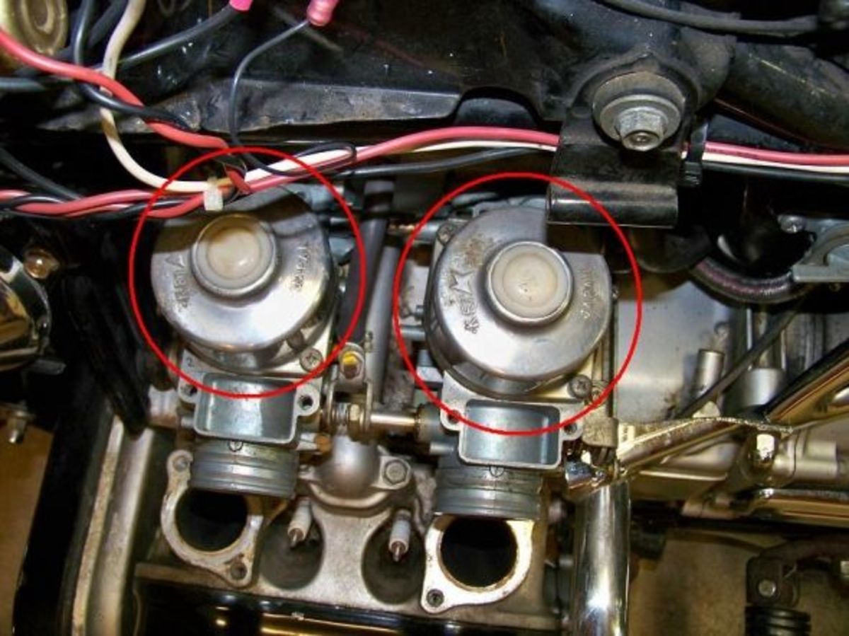 goldwing-carburetor-cleaning
