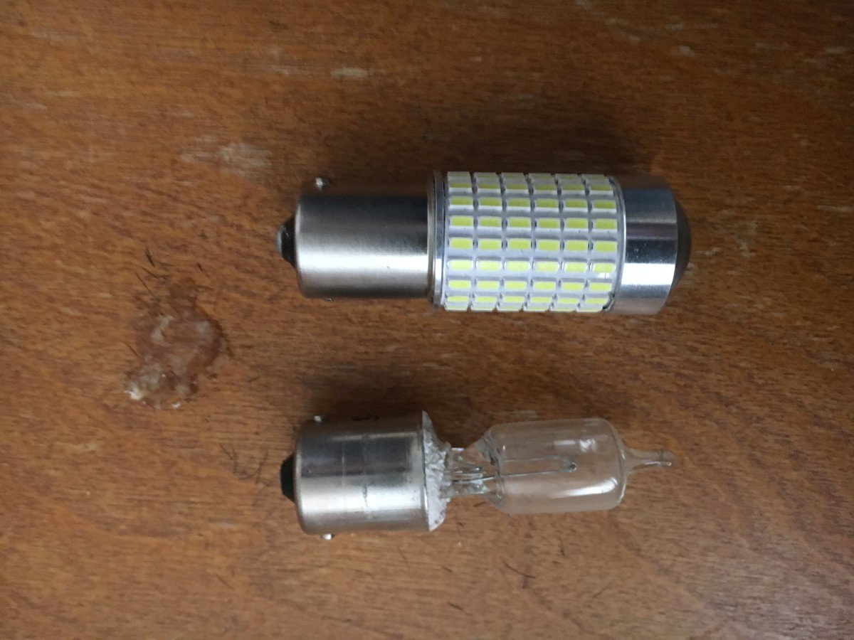 Early Generation StreetHawks: LED bulb vs Halogen Bulb.