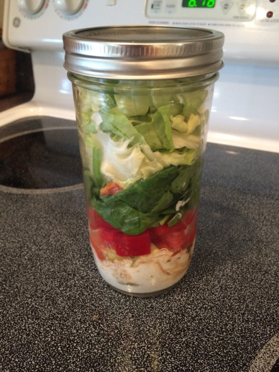 Salad in a jar!  Stays fresh for atleast 1 week.  #SaladSpinner