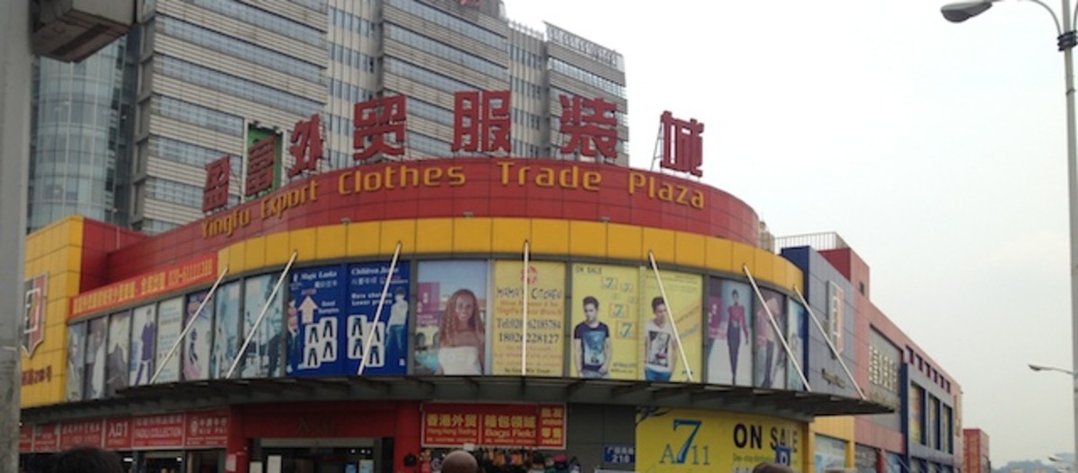 Cloths wholesale market in Guangzhou