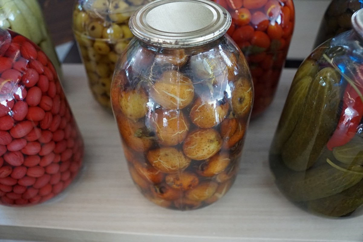 Fruits and veggies canned at home.